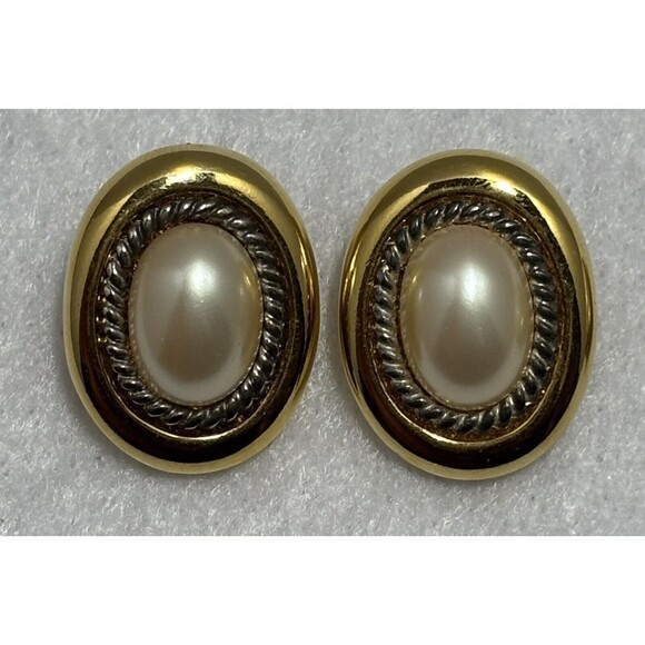 4 For $20 Lot of 2 Vintage LCI Liz Claiborne Gold Tone Faux Pearl Earrings - Picture 2 of 7